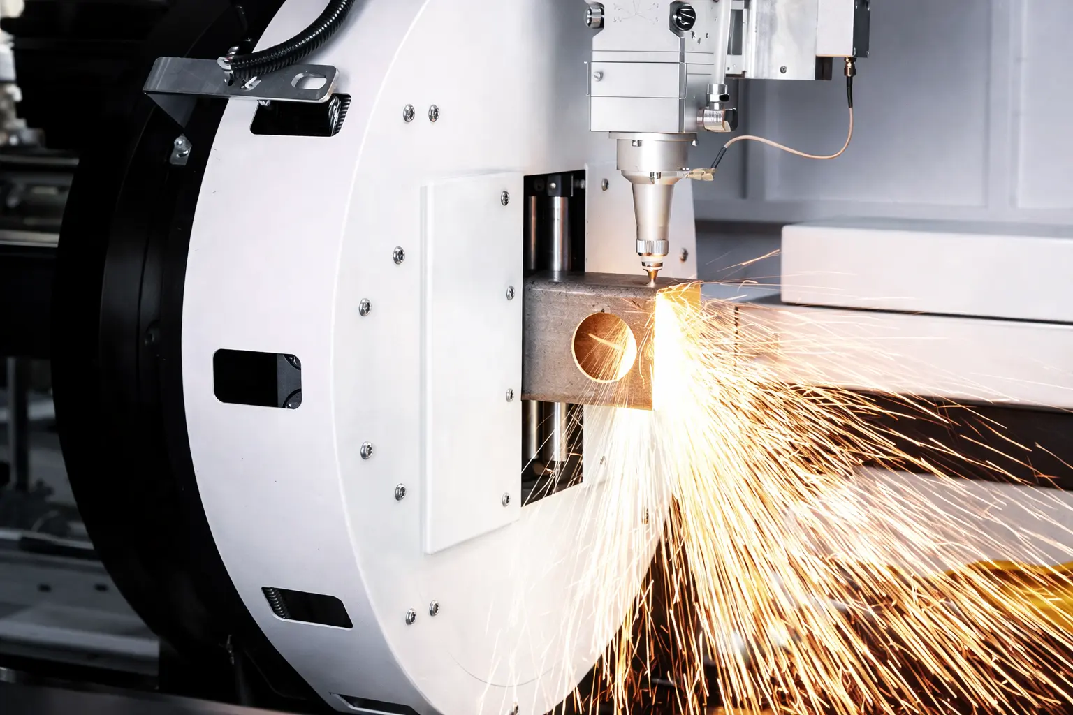 Bodor SK Ako vybrať laserový rezací stroj na rúry